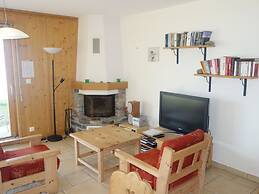 Charming Apartment With Valley View