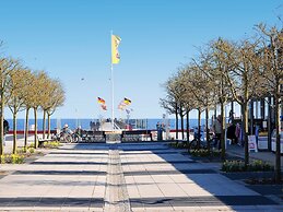 Pretty Holiday Home With View