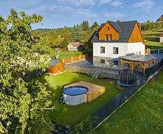 Spacious Villa With Swimming Pool