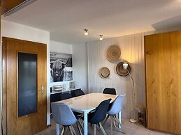 Charming Apartment With Bright Rooms