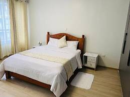 Lux Suites Indesign Park Apartments