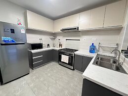 Lux Suites Indesign Park Apartments