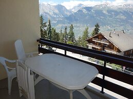 Apartment in Prime Location