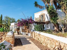 Impressive Farmhouse With Pool