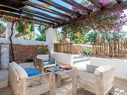 Impressive Farmhouse With Pool