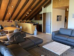 Peaceful Apartment With Amenities
