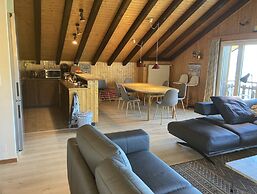 Peaceful Apartment With Amenities