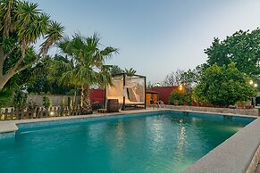 - House In