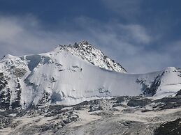 Luxe Apartment Near ski Lift