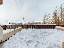 Modern Apartment in Prime Location