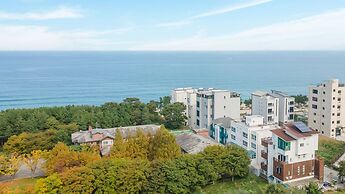 Gangreung Comichi Bada Pension