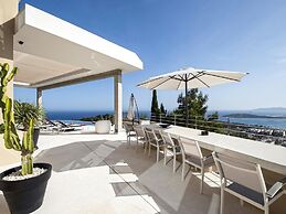 Premium Villa With Infinity Pool