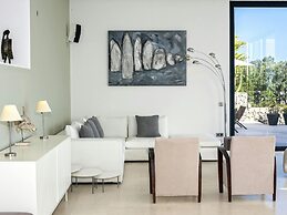 Premium Villa With Infinity Pool