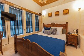 Stone House by Cevahir