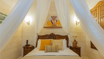 Stone House by Cevahir