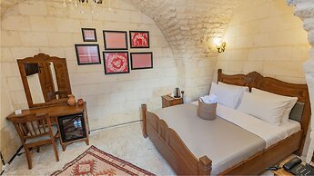 Stone House by Cevahir