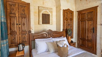 Stone House by Cevahir