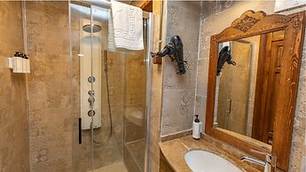 Stone House by Cevahir