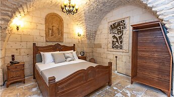 Stone House by Cevahir