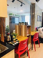 39F Smart Home Studio In Manila