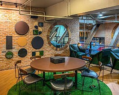 39F Smart Home Studio In Manila