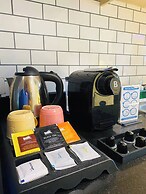 39F Smart Home Studio In Manila