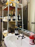 39F Smart Home Studio In Manila