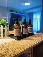 39F Smart Home Studio In Manila