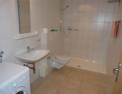 Authentic Apartment With Mountain View