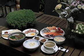 Yakamoz Haijie Hotel