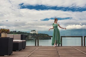 Yakamoz Haijie Hotel