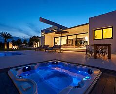 Holiday Home With Outdoor Cinema