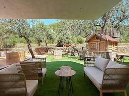 Holiday Home With Outdoor Cinema
