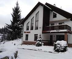 Comfortable Villa With Amenities