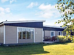 6 Person Holiday Home in Skummeslovsstrand