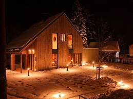 Spacious Villa With Good Ambience