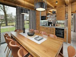 Spacious Villa With Good Ambience