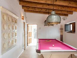 Holiday Home With Spacious Rooms