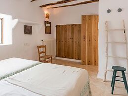 Holiday Home With Spacious Rooms