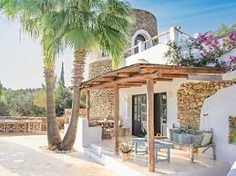 Holiday Home With Spacious Rooms