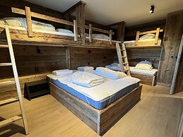 Chalet With Stunning View and Jacuzzi