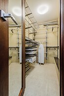 Lumina apart on Sienkiewicza street