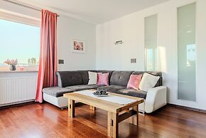 Lumina apart on Sienkiewicza street