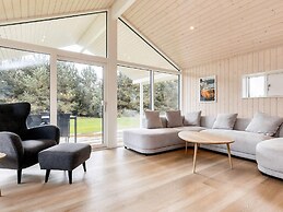 5 Star Holiday Home in Vaeggerlose