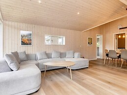 5 Star Holiday Home in Vaeggerlose