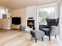 5 Star Holiday Home in Vaeggerlose