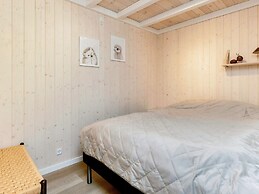 5 Star Holiday Home in Vaeggerlose