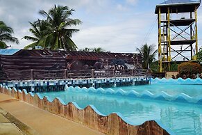 Hidden Valley Mountain and Wavepool Resort