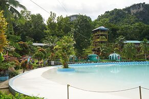 Hidden Valley Mountain and Wavepool Resort
