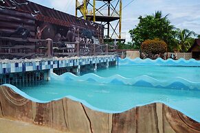 Hidden Valley Mountain and Wavepool Resort